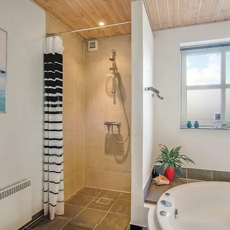 Semesterbostad Amazing Home In Ebeltoft With Wifi Ebeltoft
