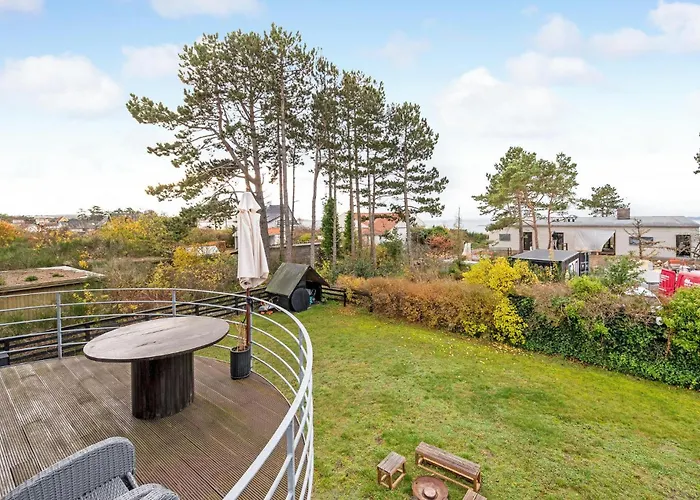 Semesterbostad Mimosavej Iii *